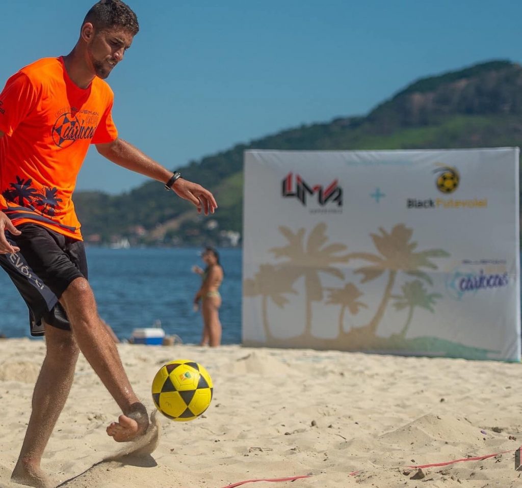  Após conquistar o Campeonato Maricaense de Futevôlei,  Pablo Oliveira irá disputar a Liga Nacional Espanhola de Futevôlei.