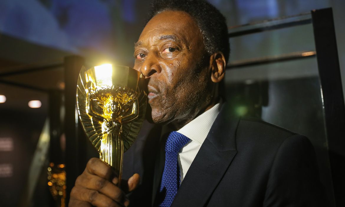  Pelé completa 80 anos