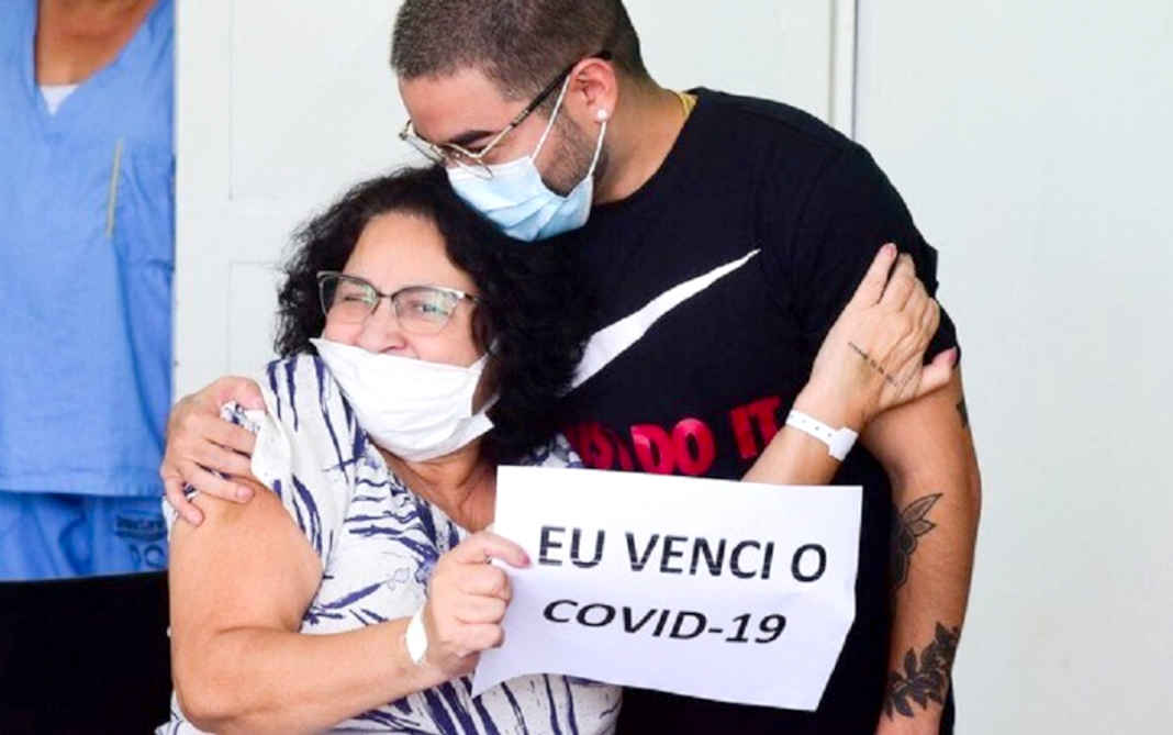  Mãe de Yudi deixa hospital após vários dias internada com covid-19.