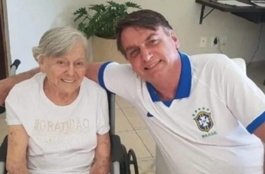  Mãe de Bolsonaro morreu após duas paradas cardiorrespiratórias