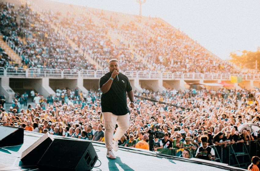  Dan Nascimento comove multidão na Marcha Para Jesus com música autoral￼