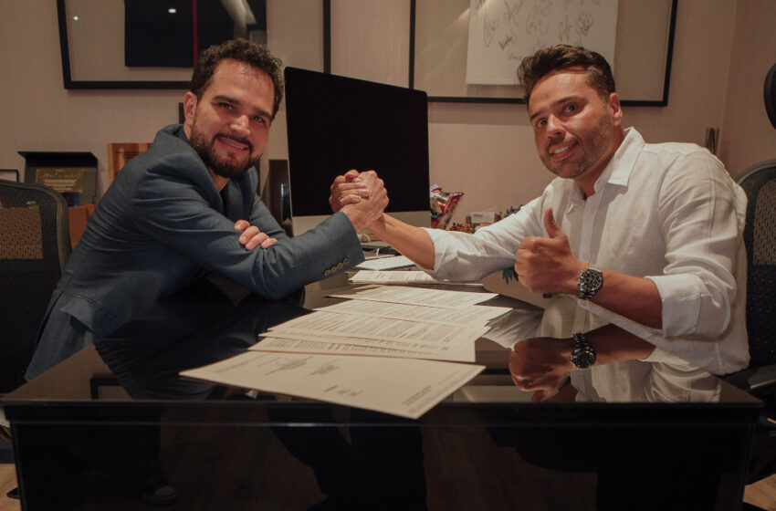  Luciano Camargo assina contrato com Allan Caramaschi e prepara novo single gospel